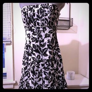 WHBM Strapless Chiffon Dress